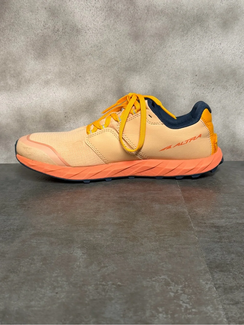 Altra Superior 5 Women’s Trail Running Shoes Dusty Pink Size 9